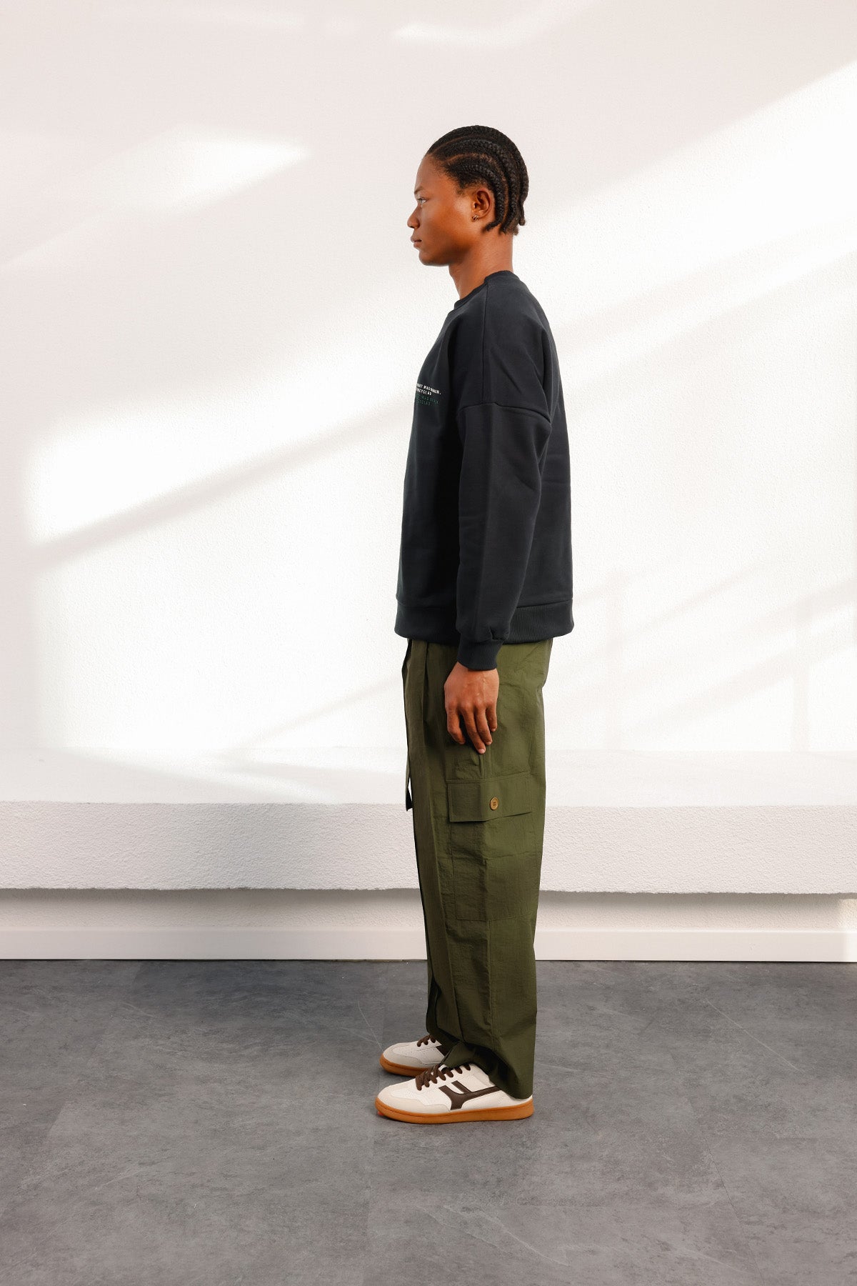 BARI BLACK SWEATSHIRT