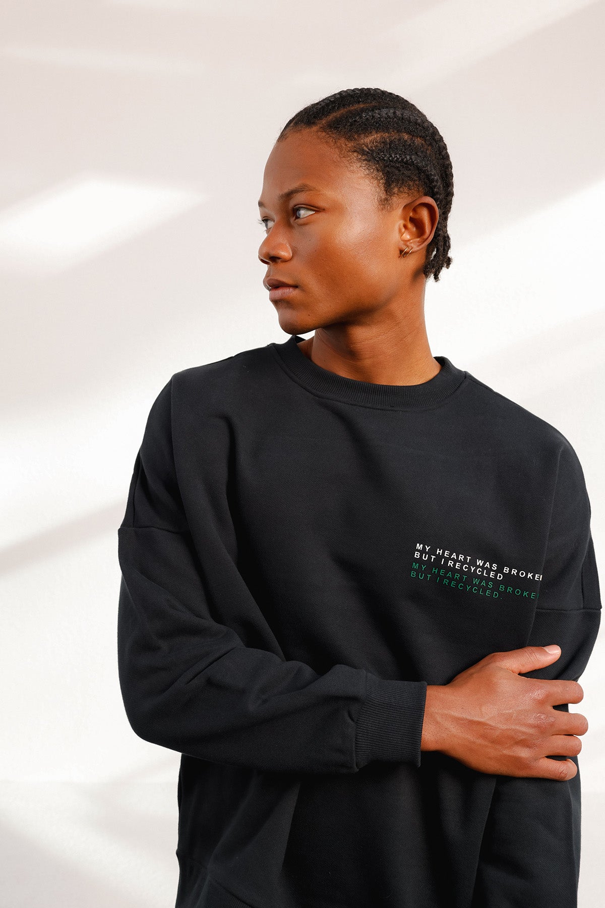 BARI BLACK SWEATSHIRT