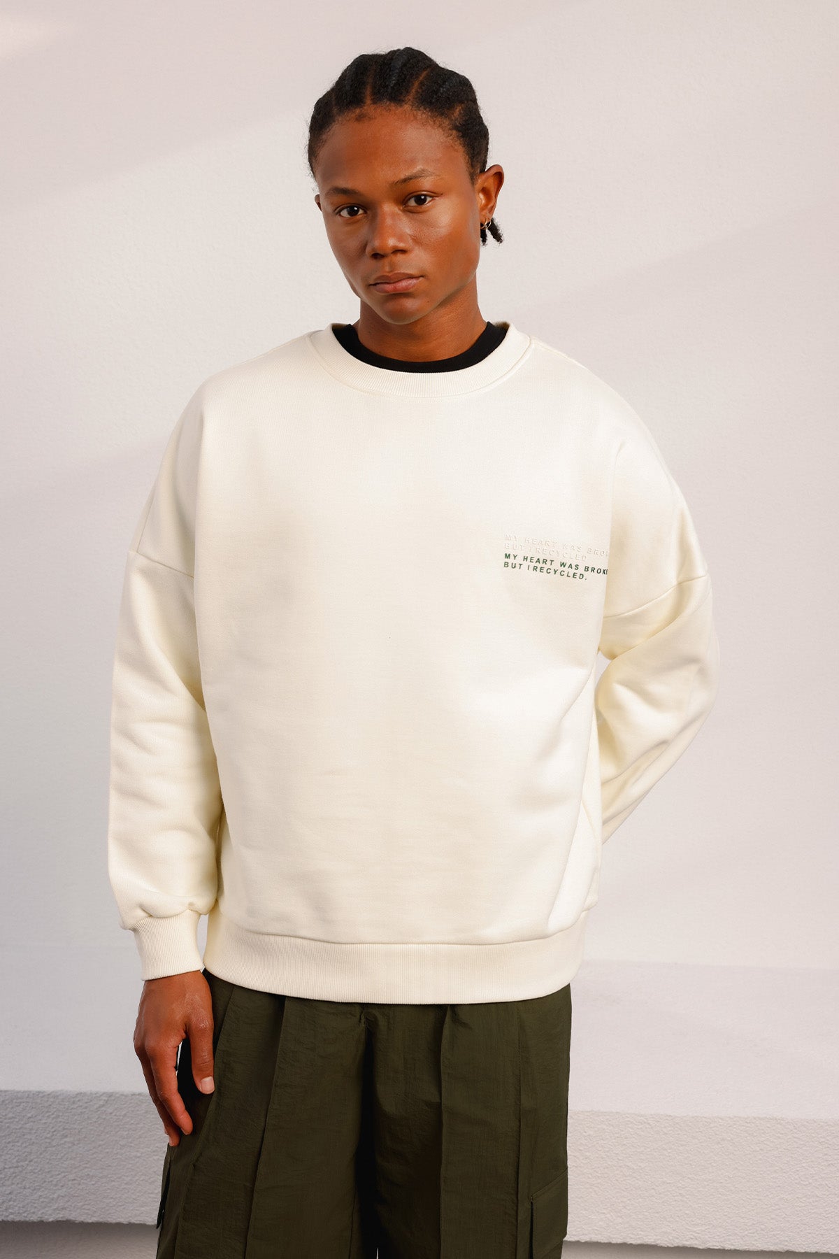 BARI WHITE SWEATSHIRT