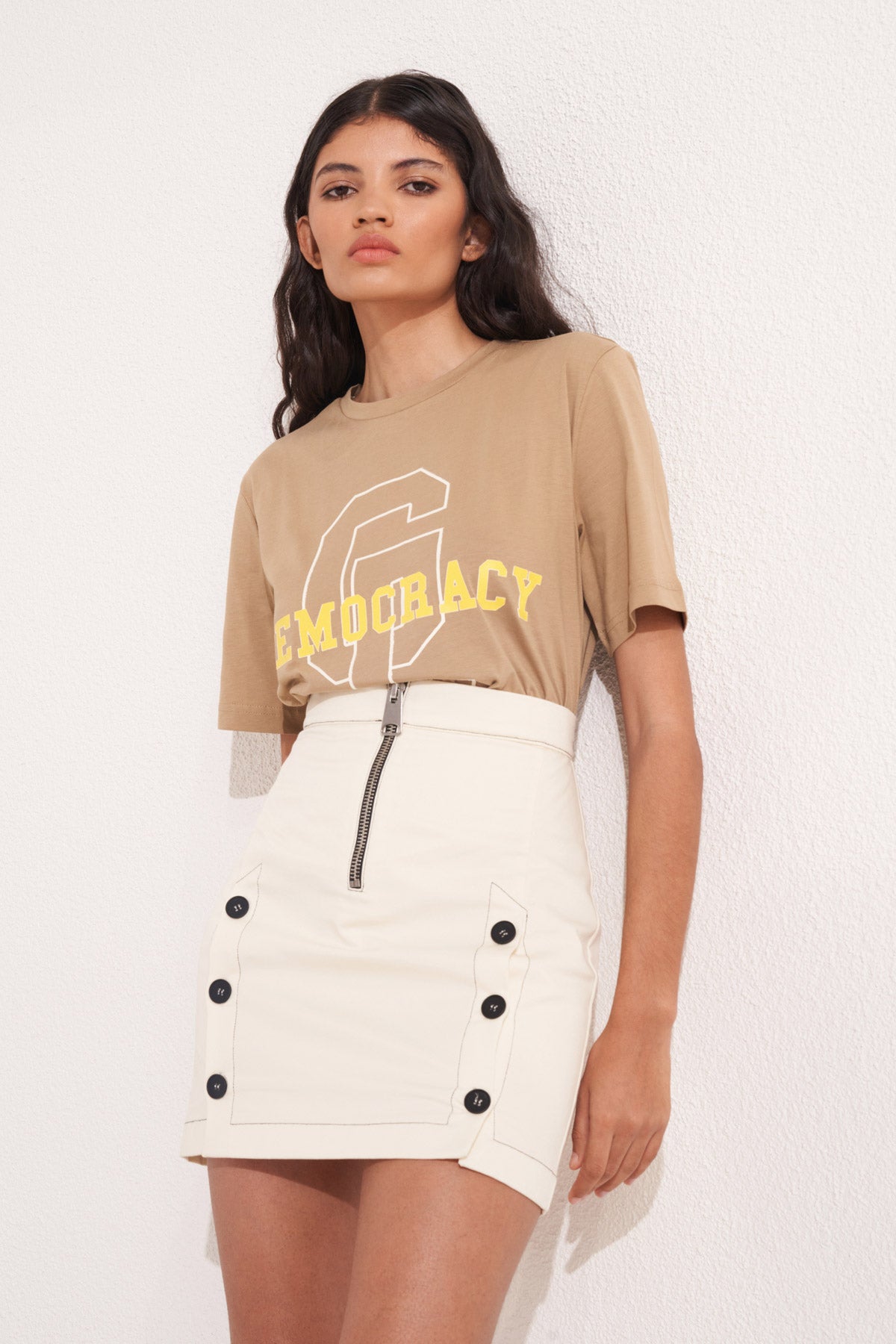 DEMOCRACY T-SHIRT - BEJ