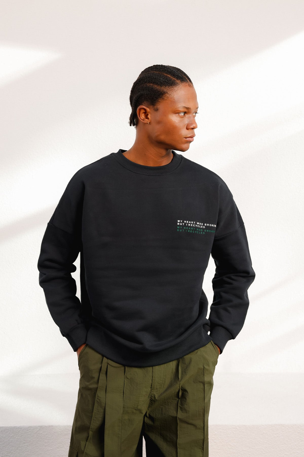 BARI BLACK SWEATSHIRT