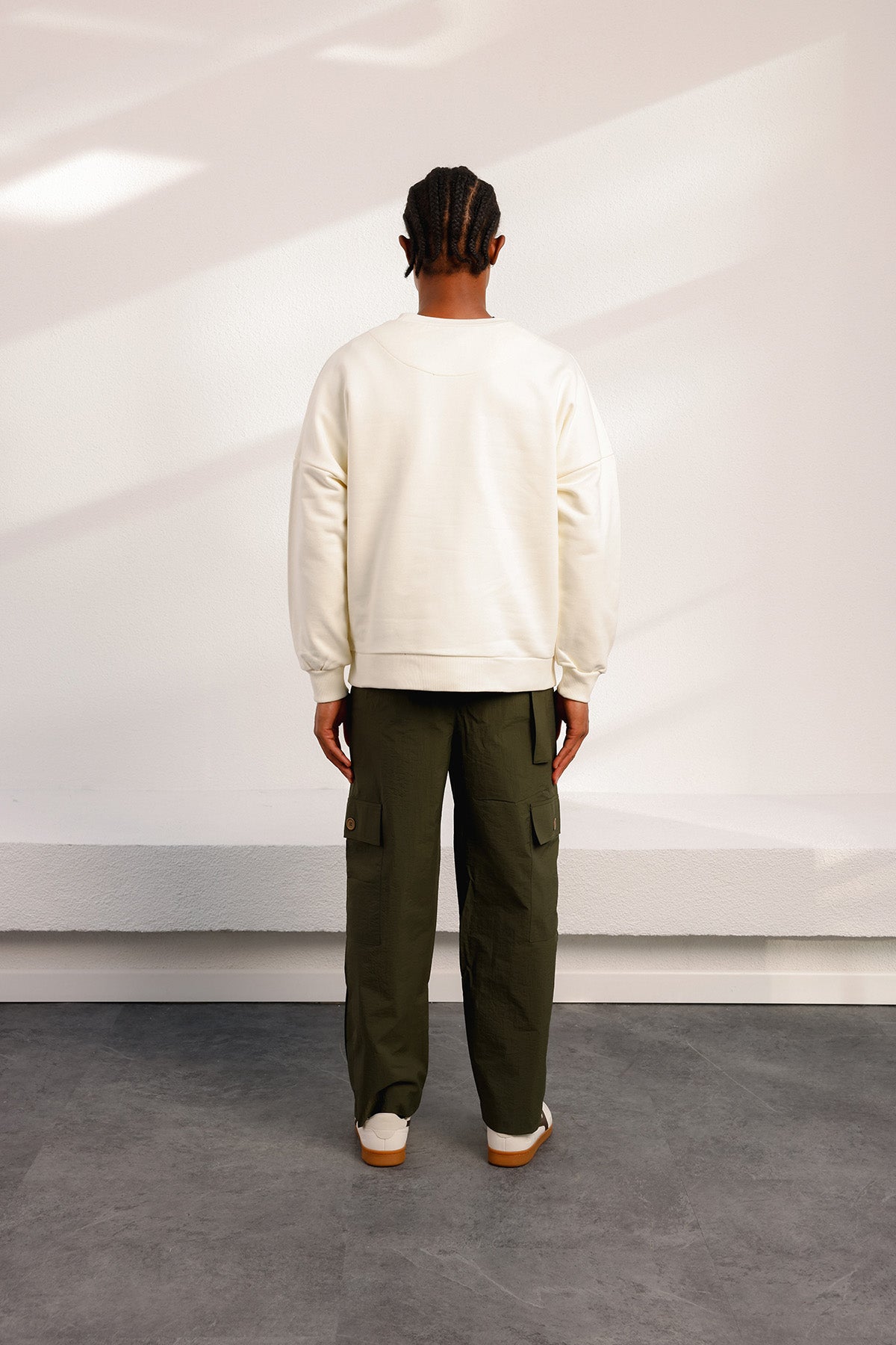 BARI WHITE SWEATSHIRT