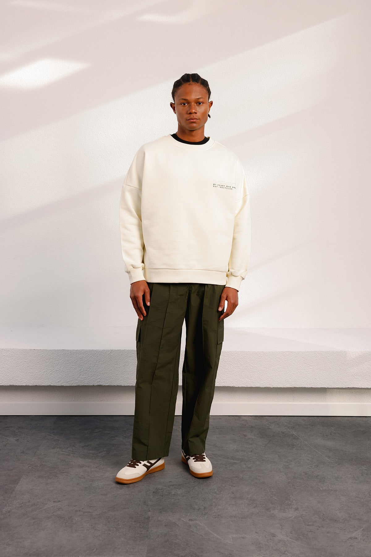 BARI WHITE SWEATSHIRT