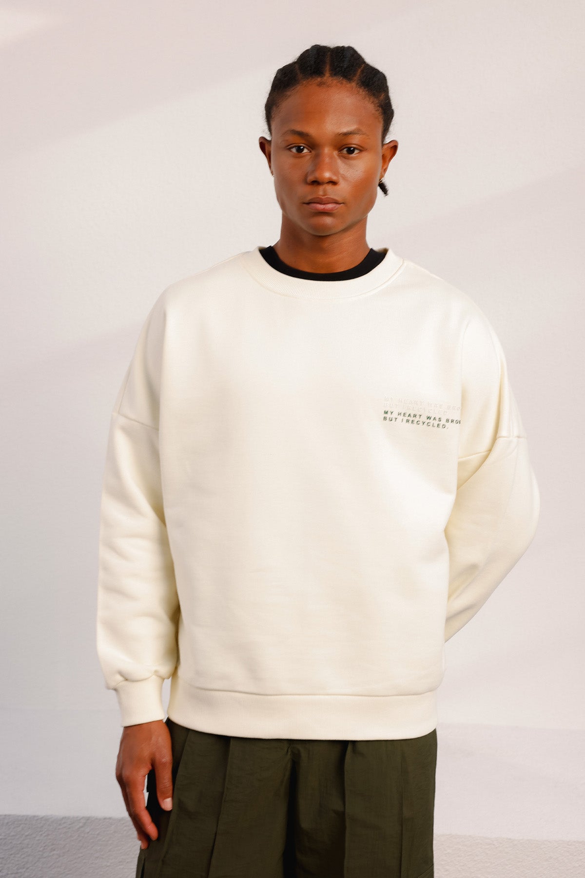 BARI WHITE SWEATSHIRT