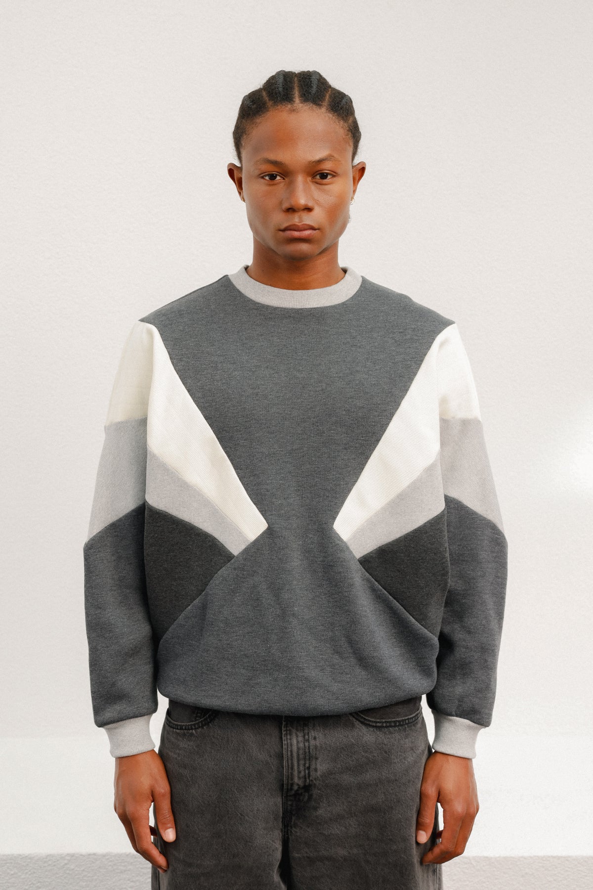 OSAKA SWEATSHIRT