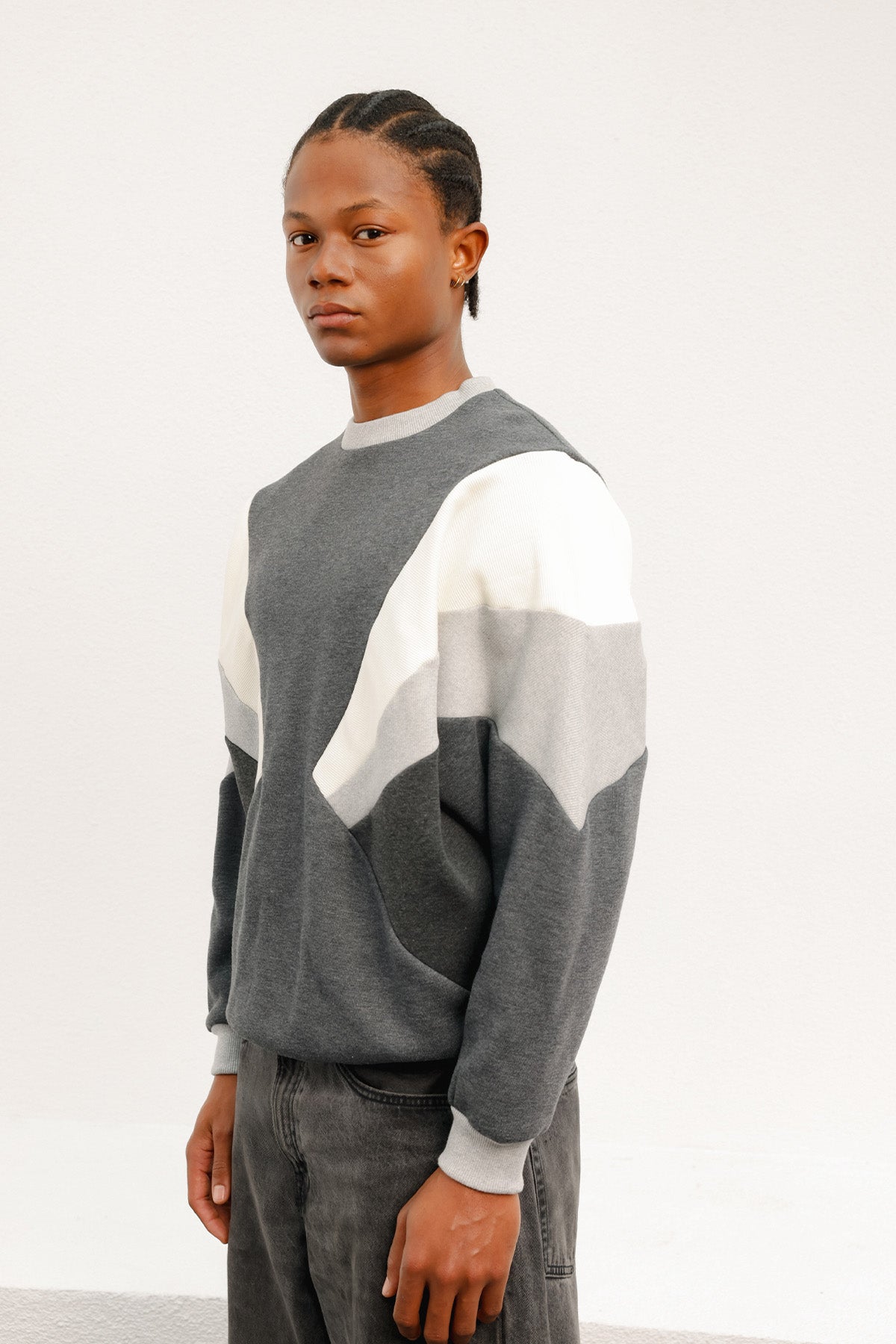 OSAKA SWEATSHIRT