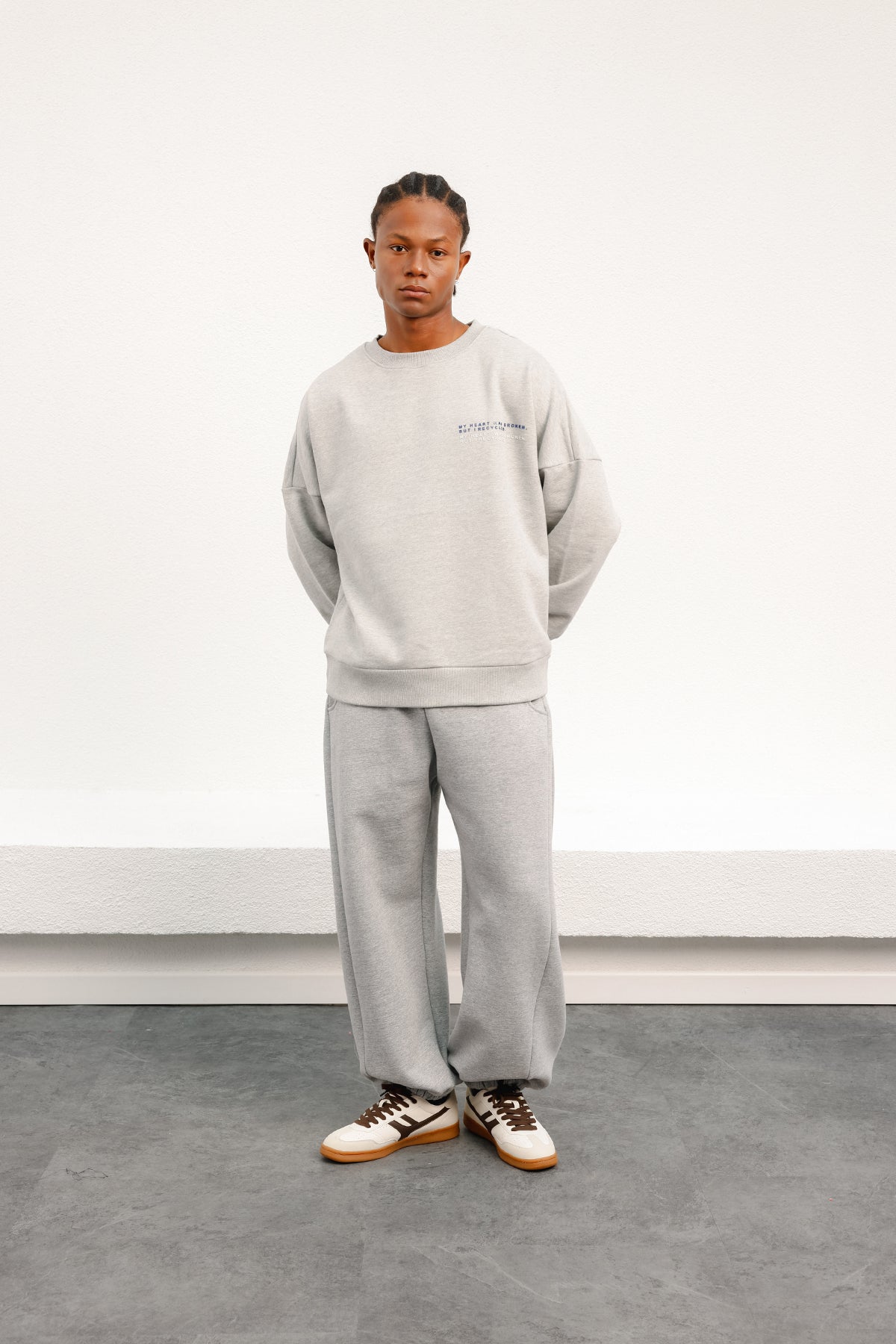 BARI GREY SWEATSHIRT