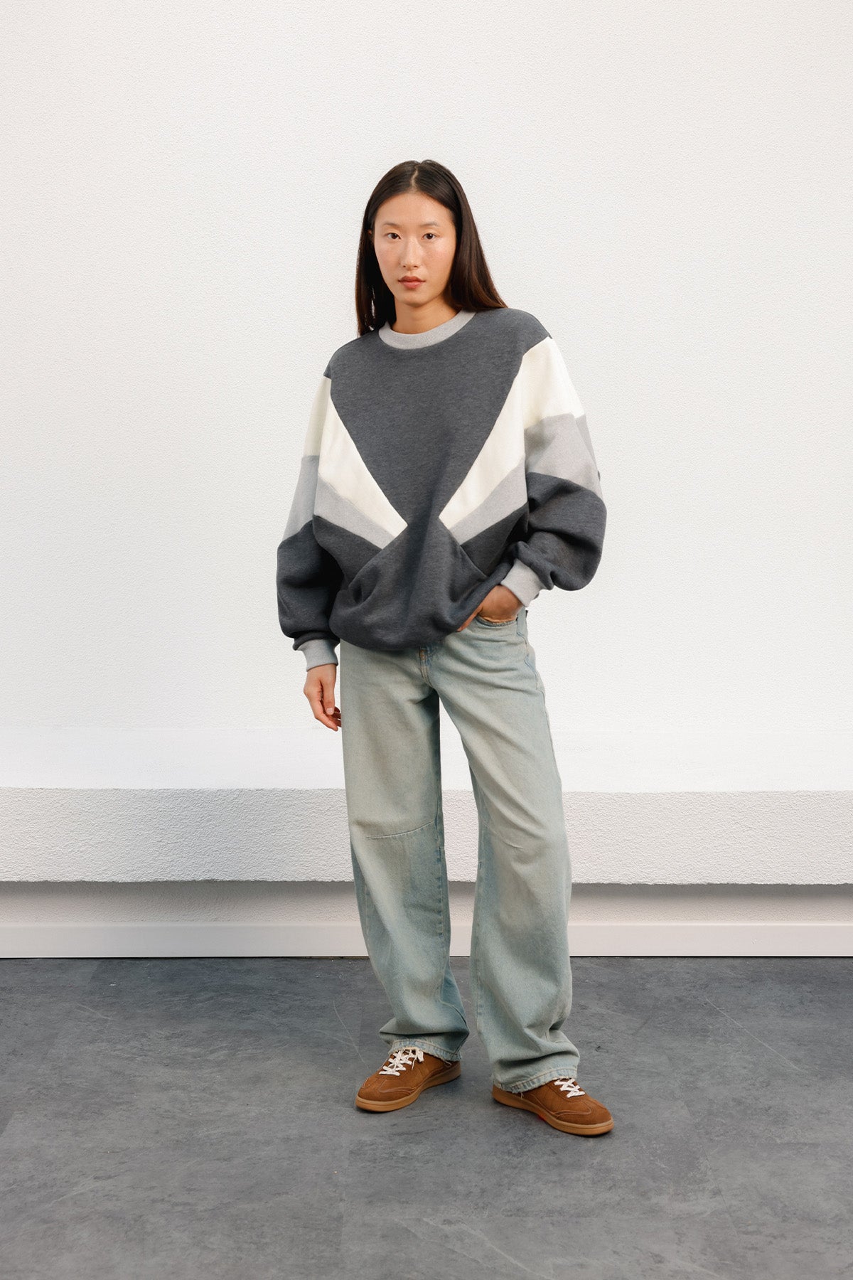 OSAKA SWEATSHIRT