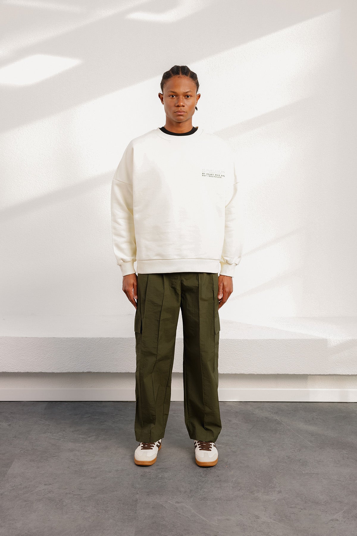 BARI WHITE SWEATSHIRT