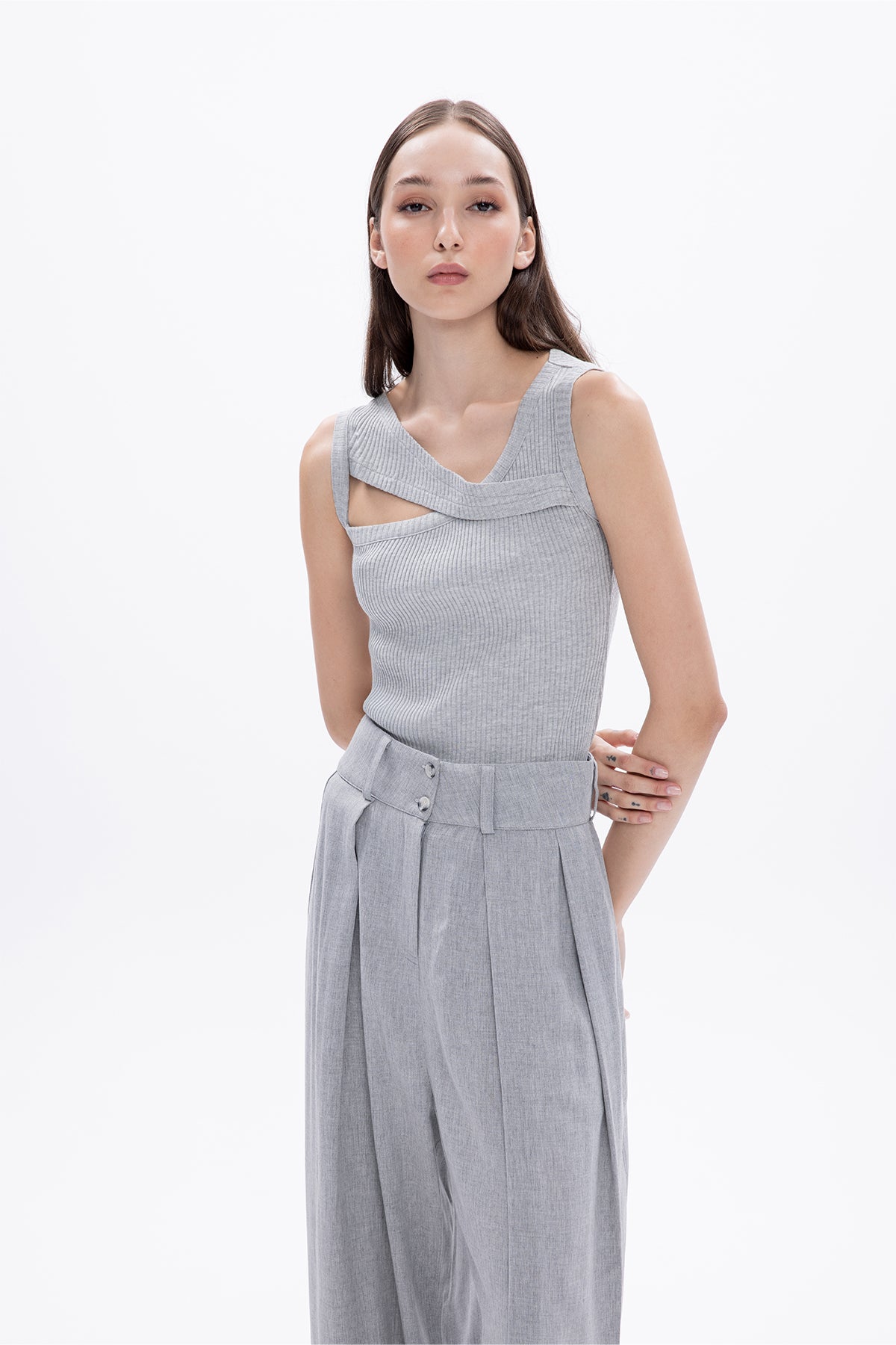KUAN TOP