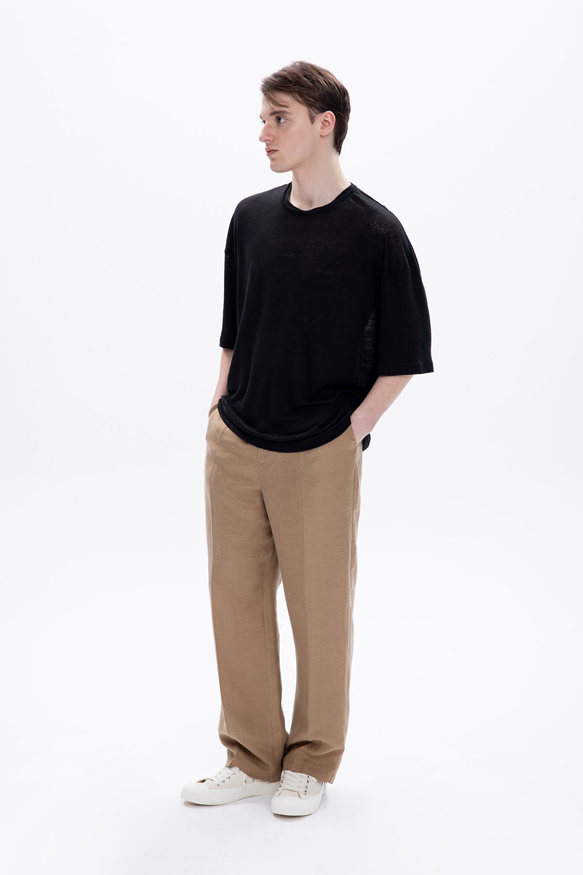 HOLGER BLACK T-SHIRT