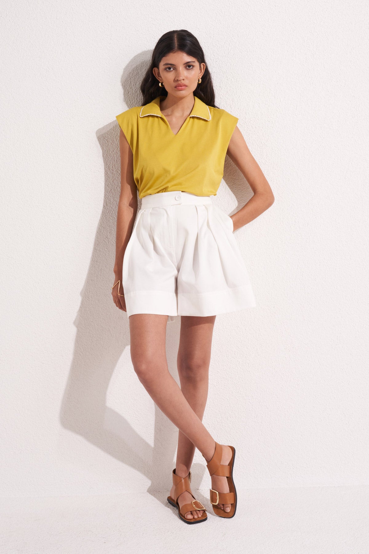 ESTI SHORT - WHITE